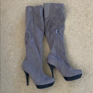 Luxury Rebel Gray Suede Knee High Platform Boots Size 7 thumbnail 6