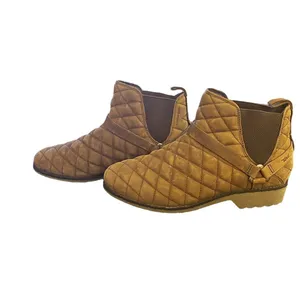Teva NEW De La‎ Vina Dos Chelsea Quilted Bison Waterproof Leather Boots Size 9.5 thumbnail 3