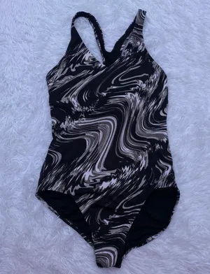 Nike One Piece Swimsuit thumbnail 1