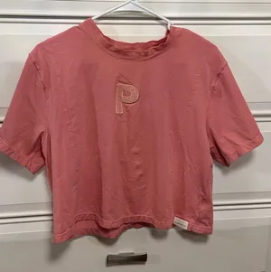Washed Pink Cropped Tee with 'P' Patch - Women's Crop Top thumbnail 1