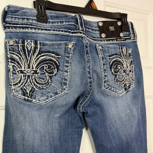 Miss Me Denim Jeans Distressed Boot Fleur De Lis JP5182B Embroidered Back Pocket thumbnail 3