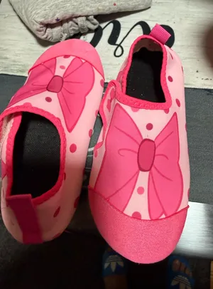 Girls Pink Bow Water Shoes thumbnail 1
