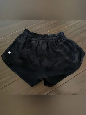 Lululemon Hotty Hot Black Camo Women's Performance Shorts 2 thumbnail 3