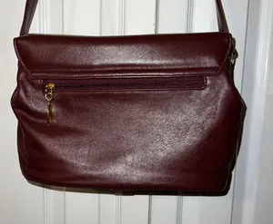 Etienne Aigner Burgandy Leather handbag thumbnail 4