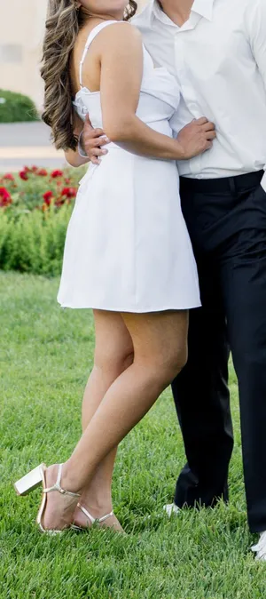 White Dress Size M thumbnail 5