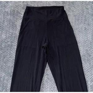 Lululemon Align‎ Jogger Pants Black First Release Womens Activewear Size 4 thumbnail 2