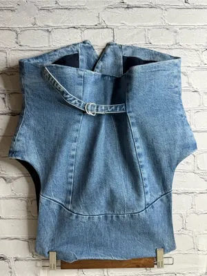 Good American Light Denim Vest with Gold-Tone Buttons size medium thumbnail 5