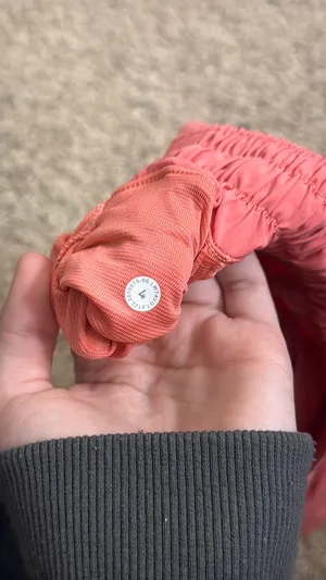 Lululemon Shorts Hotty High-Rise Hot 4" thumbnail 2
