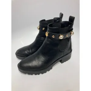 Karl Lagerfeld Pola Chelsea Boots Womens 8M Black Good Pearl Studded Lug Sole thumbnail 4