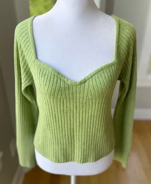 Wild Fable Light Heather Green Sweatheart Neckline Ribbed Cropped Sweater Sz L thumbnail 1