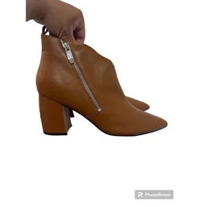 Marc Fisher Retta Cognac Leather Pointed Toe Side Zip Block Heel Booties 9 thumbnail 3