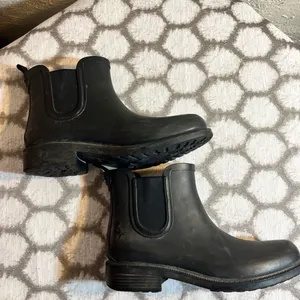 Madewell Black Winter & Rain Boots sz 8 Chelsea style rain snow preppy classic thumbnail 2