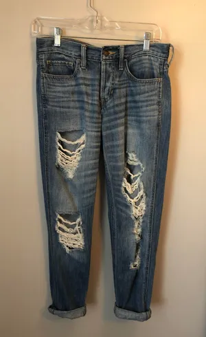 Hollister Low Rise Boyfriend Jeans thumbnail 1