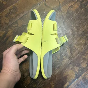 Chacos slides yellow strappy gorpcore W10 slip on sandals thumbnail 4