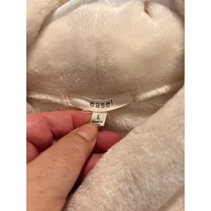 Easel Women Cream Plush Fleece‎ Cowl Neck Poncho Pullover Sweater Large Ivory thumbnail 3