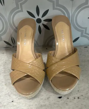 Gianni Bini Platform Wedge Heel Sandals Size 6 thumbnail 1