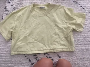 cropped tee thumbnail 1