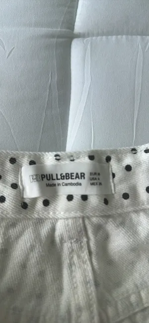 Pull & Bear polkadot shorts thumbnail 3
