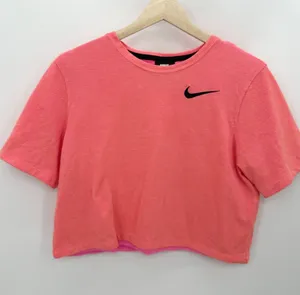 Nike Womens XS Neon Pink Short Sleeve Logo Cropped T-Shirt‎ Tee CR23 thumbnail 1
