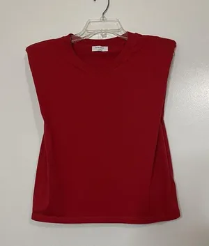 ARITZIA Babaton red vneck padded shoulder sleeveless top size XS thumbnail 1
