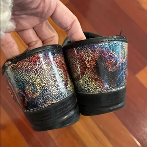 DANSKO Professional Clogs Metallic Patent Leather Abstract Colorful Artsy 41 thumbnail 3