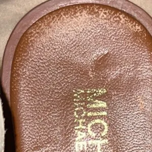 Michael Michael Kors camel colored gold plated thong sandals! thumbnail 11