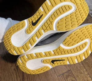 Nike react escape RN flyknit running shoes size 8.5 women’s thumbnail 6