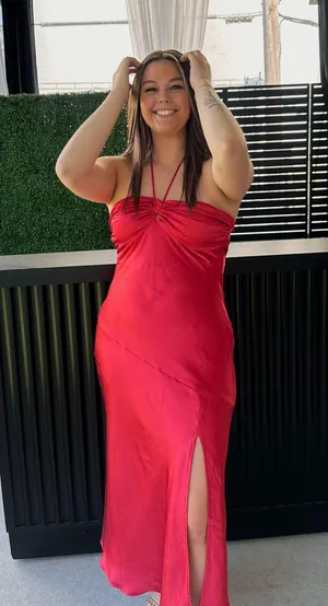 Selfie Leslie Red Dress thumbnail 2