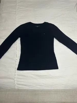 Tommy Hilfiger long sleeve thumbnail 2