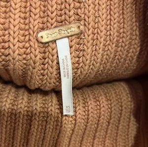 Free People Women's Brown Ribbed Cropped Sweater thumbnail 3