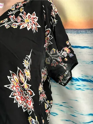 Old Navy Women’s Floral Print V-Neck Women's Top Blouse Black MD thumbnail 3