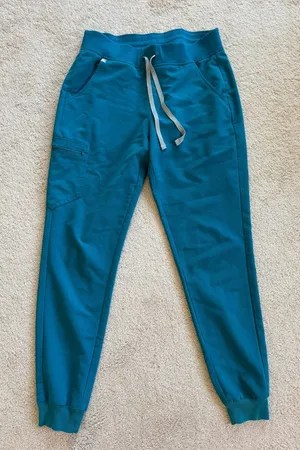 FIGS Jogger Scrub Pants thumbnail 1