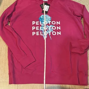 NWT Peloton Women Oversized Crewneck Long Sleeve‎ Logo Casual Sweatshirt Med thumbnail 6