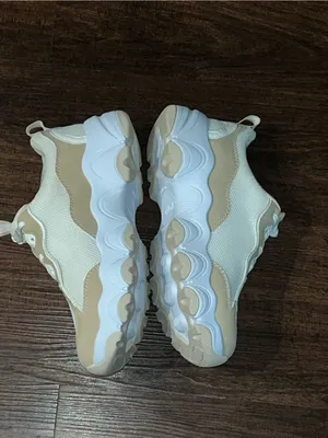 Alegria Boom Joy Ecru Cream and Beige Women's Sneakers Size 9 thumbnail 3