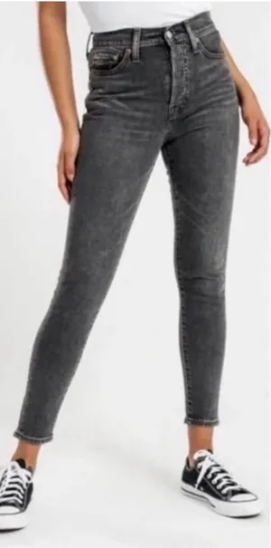 Levi's Wedgie Skinny Jeans - Charcoal Black thumbnail 1