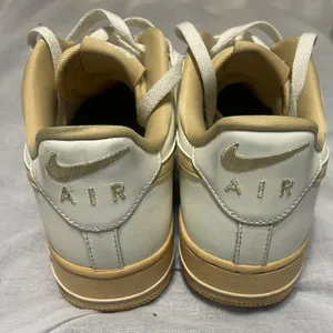 Nike AIR Force WMMS 1’07 White and Tan Sneakers thumbnail 8