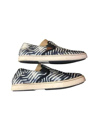 OluKai Pehuea Pa‘i Slip-On Sneakers Womens 9 Blue White Chevron Shibori Used thumbnail 9
