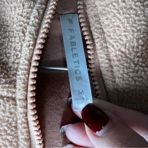 Fabletics‎ Lotta Teddy Quarter Zip Pullover Hooded Sweater thumbnail 7