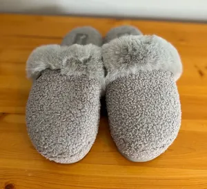 Koolaburra Fuzzy‎ Slippers Cozy Faux Fur Slip On Slides Gray Size 9 thumbnail 1