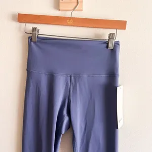 New Lululemon Wunder Train High-Rise Tight 28" Size 6 thumbnail 4