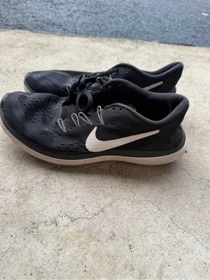 Nike Flex 2017 RN Running Shoes Black White Women’s Size 7 Athletic Sneakers thumbnail 2