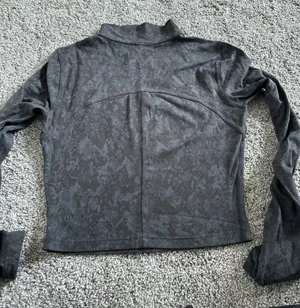 Lululemon Shirt thumbnail 2