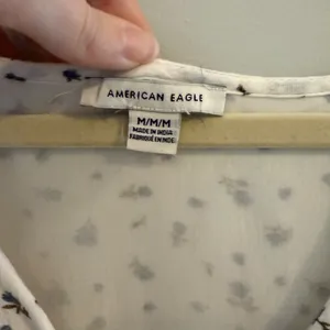 American Eagle White Mini Dress Dainty Blue Floral Size Medium thumbnail 5