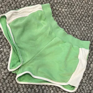 AERIE Green SweatShorts W White Trim‎ thumbnail 1