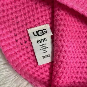 UGG NWOT Pink Beanie thumbnail 3