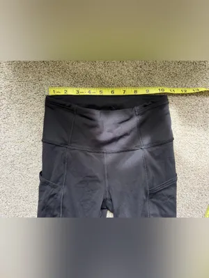 Lululemon Fast And Free Short 10" *Non-Reflective in Black Size 2 Running thumbnail 5