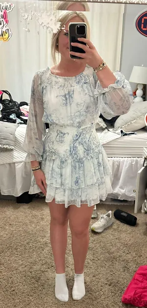 Boutique dress thumbnail 1