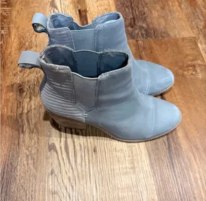 Women’s Gray Tom’s Ankle Boots thumbnail 5