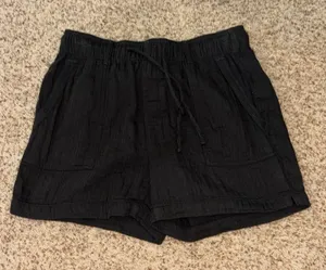 old navy shorts thumbnail 1