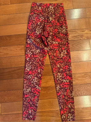OFFLINE By Aerie Goals High Waisted 7/8 Leggings Red Leopard NWOT XS thumbnail 4